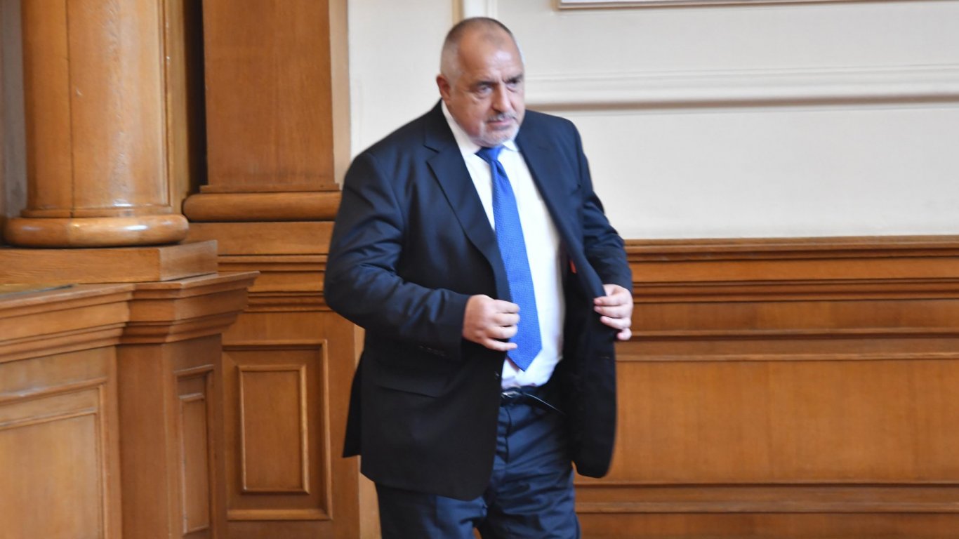 И Борисов не е бил уведомен за прекратяване на делото за кюлчета и пачките евро в спалнята му