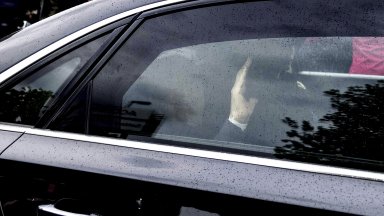 Берлускони бе изписан днес в 13 15 ч местно време и