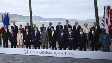 В Япония за срещата на върха беше и украинският президент