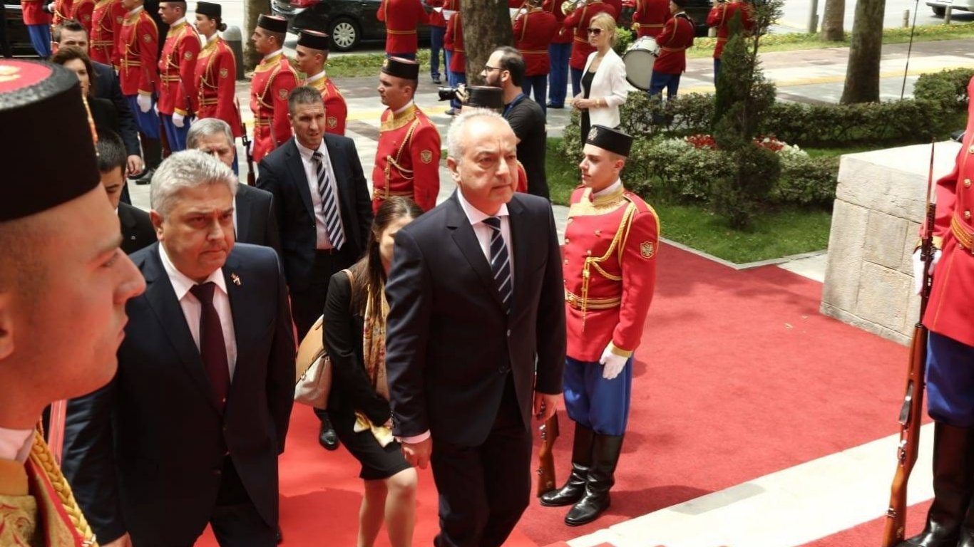 Гълъб Донев потвърди, че България активно поддържа еврочленството на Черна гора