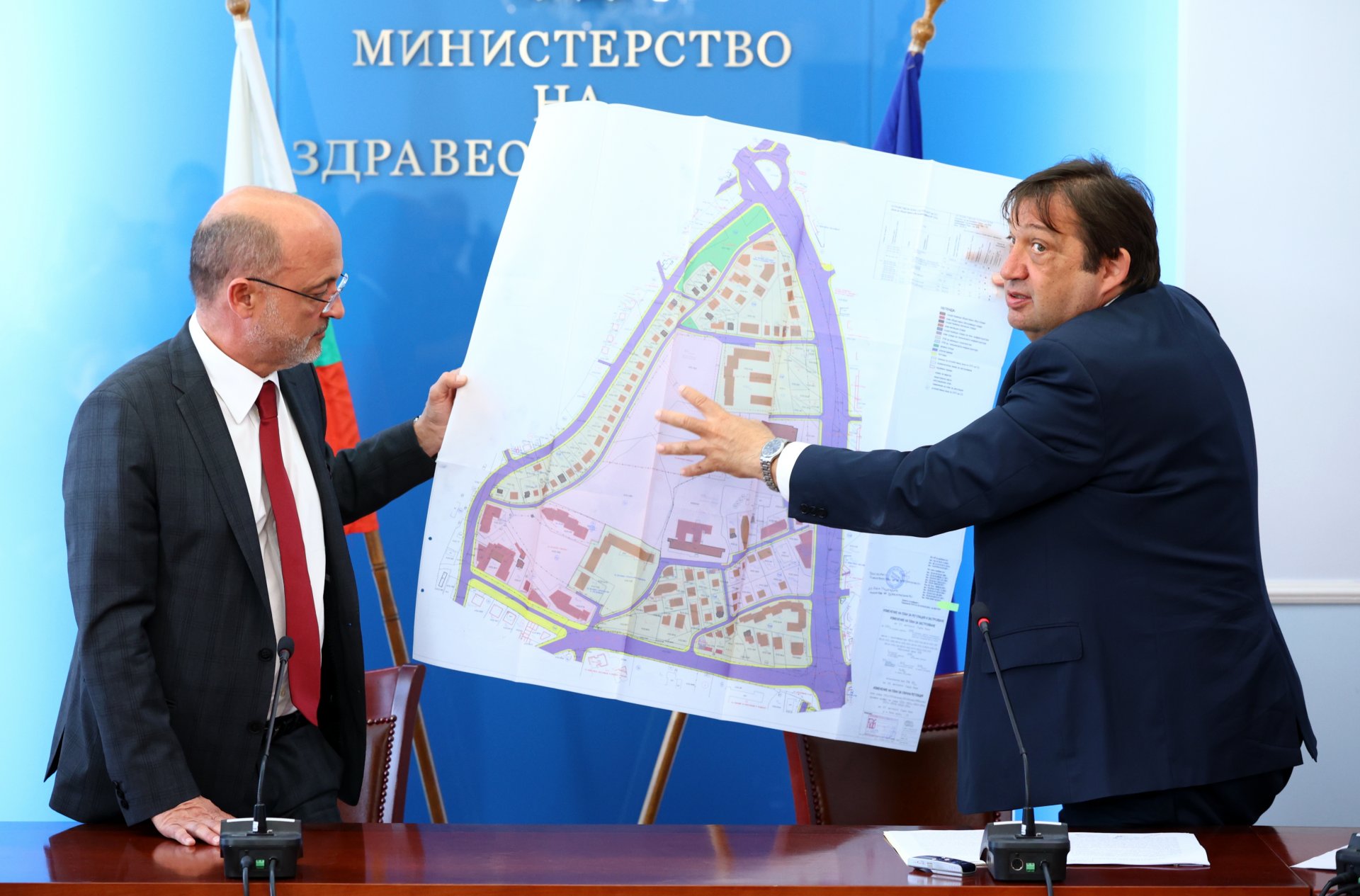 Плановете за държавната детска болница, представени в началото на месец май 2023 г. от тогавашните служебни министри на здравеопазването - Асен Меджедиев, и на регоналното развитие - Иван Шишков