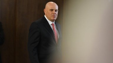 Магистратът разкрива подкупи по върховете на държавата политиката и партиите