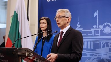 Днес обаче изненадващо в совалките се включиха и от ДПС