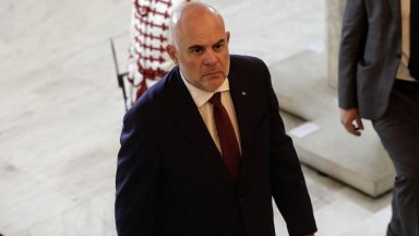 Живеем във време на политически организирана престъпност казва още Гешев