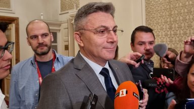 Ние няма да пречим да си съставят кабинет Бяхме потърсени