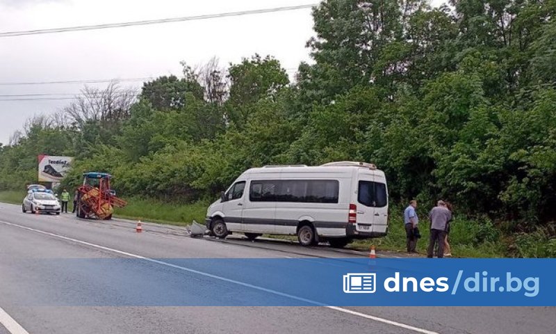 Сигнал за пътното произшествие - на път I- 2, между