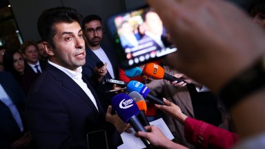 Той посочи че от българска страна кандидатите за еврокомисар ще