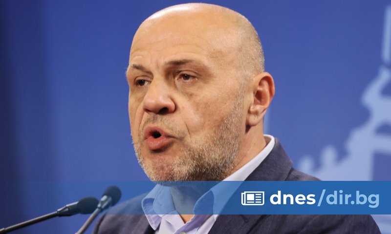 С днешна дата Томислав Дончев призна, че не може да