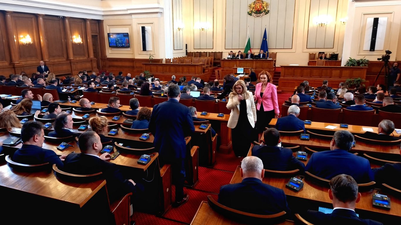 Парламентът окончателно прекрати концесията на пристанище „Росенец“