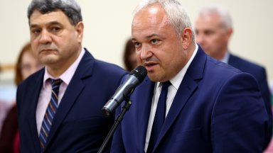 Първата проверка е за това как Христов е влязъл у