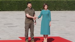 Зеленски се появи на Втората среща на върха на Европейската политическа общност (снимки)