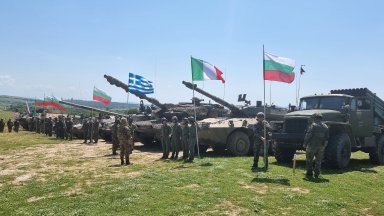 Учението с участието на над 400 военнослужещи завърши днес В маневрите