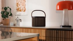 Beosound A5 е най-мощното озвучително тяло от портативната безжична серия на Bang & Olufsen