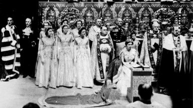 Преди 70 години короната бе положена на главата на Елизабет Александра Мери 