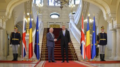Британският крал Чарлз се срещна с румънския президент Клаус Йоханис в двореца "Котрочени"