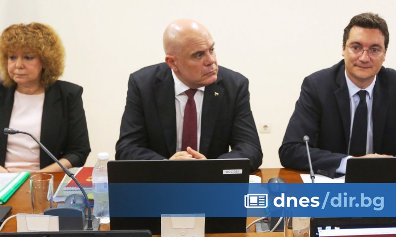 По думите му за всеки е ясно, че в закона