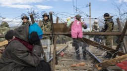 В Северна Македония разбиха група за трафик на мигранти с българско участие 