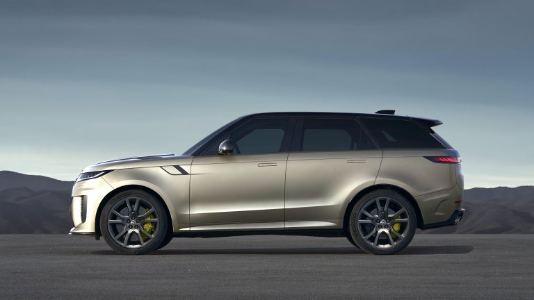 Новият Range Rover Sport SV спринтира до 100 км/ч за 3,6 секунди