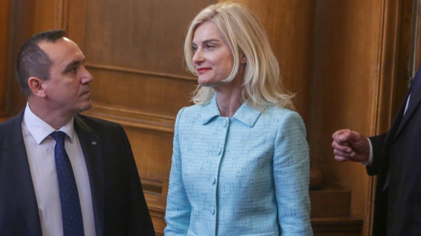 Зарица Динкова: Туристическият сезон и работата на бизнеса няма да спрат, независимо дали има ротация или не