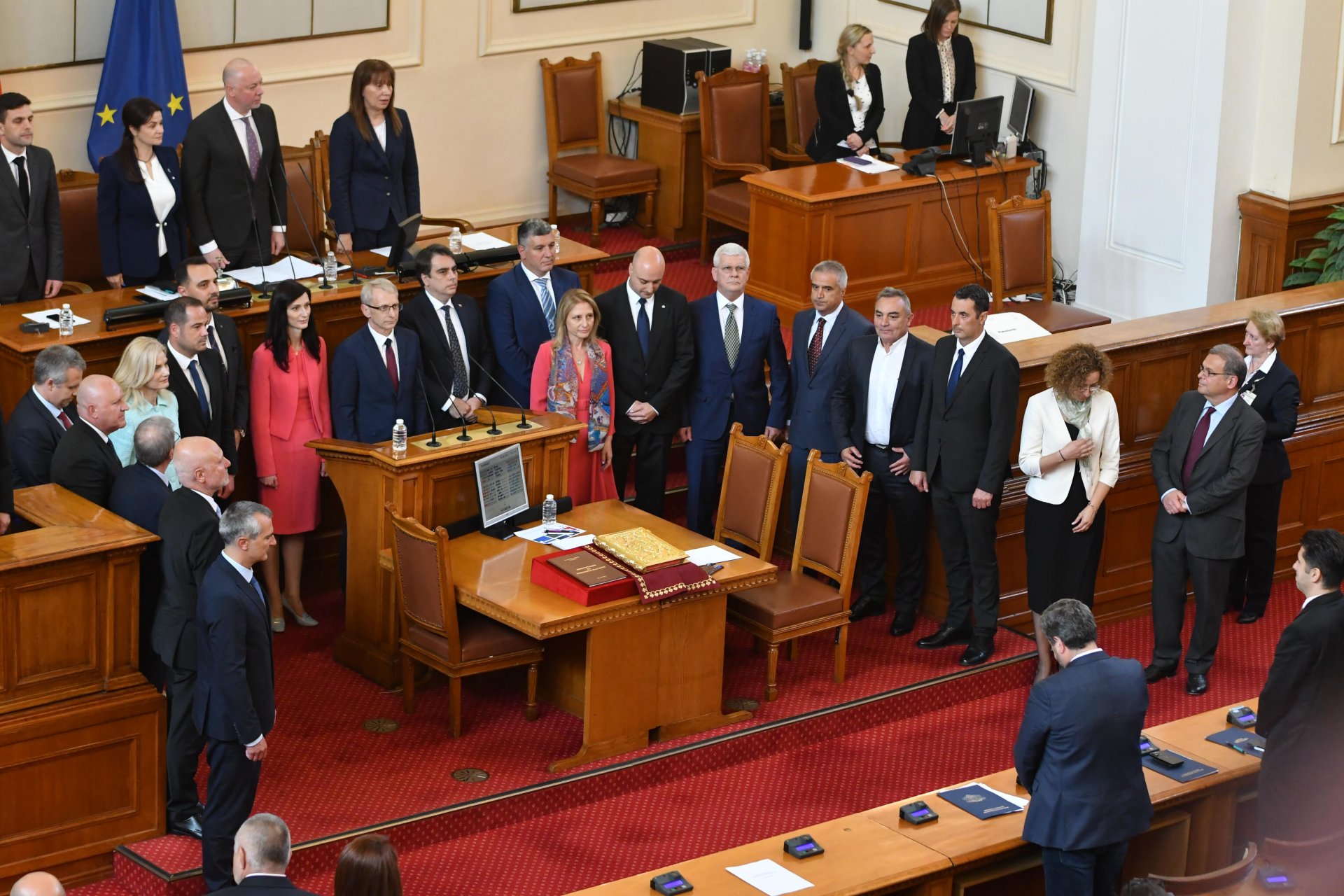 Клетвата на новите министри от кабинета "Денков"