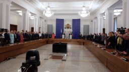 "Алфа рисърч": Мнозинството от българите очакват кабинетът да бъде на власт над половин година