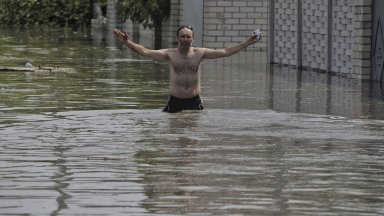 Градът е наводнен заяви Владимир Леонтиев ръководител назначената от Русия