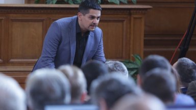 В публикация във Фейсбук Василев посочва че целта на новия