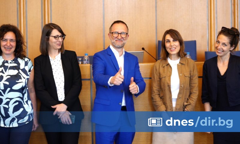 Снимки: Dir.bg Първа процедура за кандидатстване ще отвори в началото