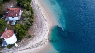 Епицентърът на основното земетресение от 4 8 по Рихтер е в