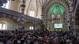 Des centaines de protestants allemands ont assisté à un service religieux préparé presque entièrement par l'intelligence artificielle