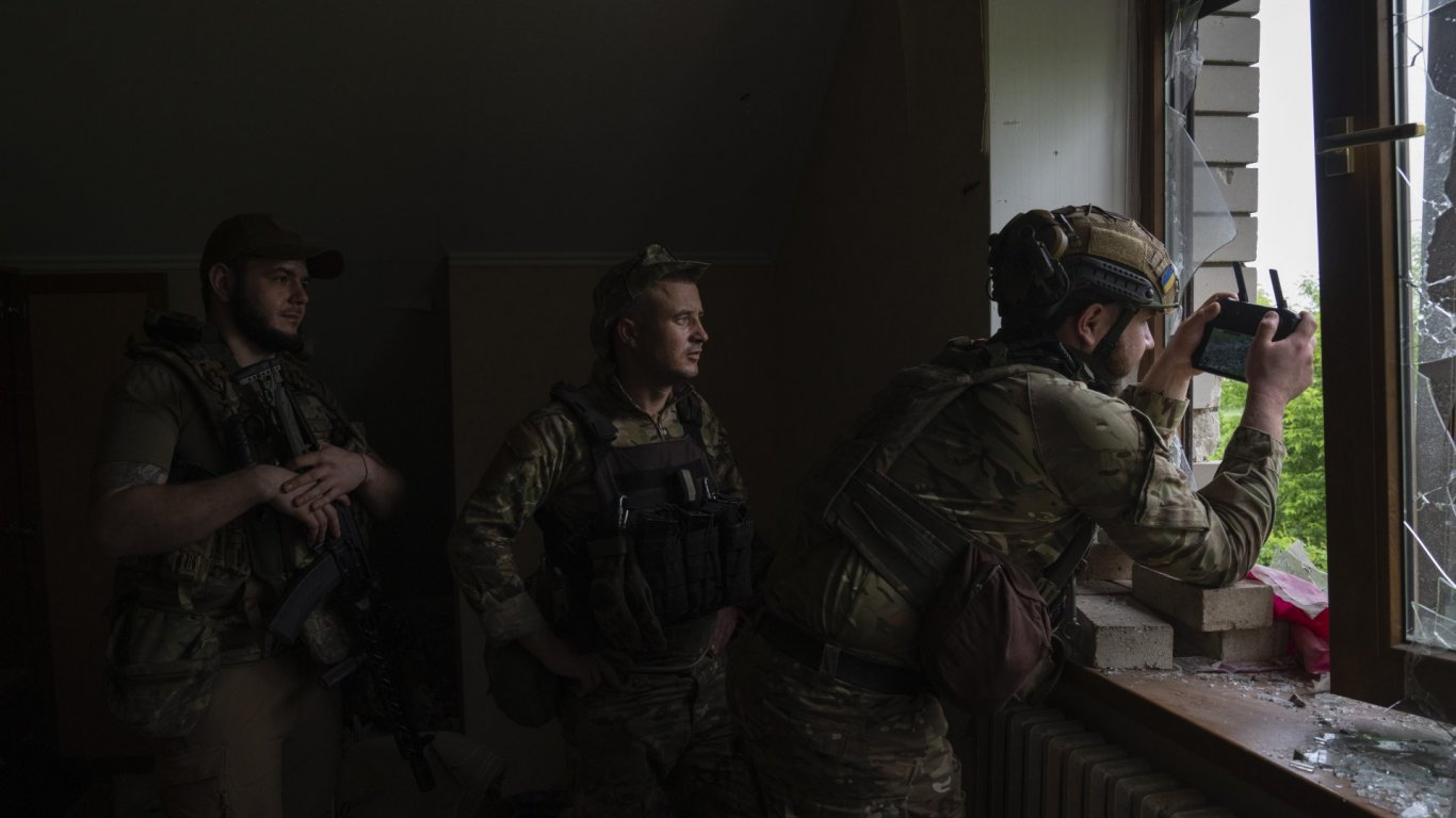  Украинската армия съобщи за първо превзето селище от началото на контранастъплението си