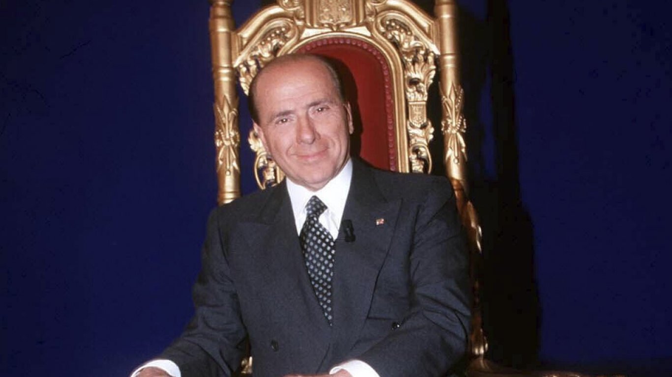 Съюзници и противници на Берлускони: Отиде си един от най-влиятелните хора в историята на Италия (видео)