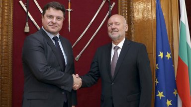 Призивът ми е и медиите да спрат да разпространяват тази