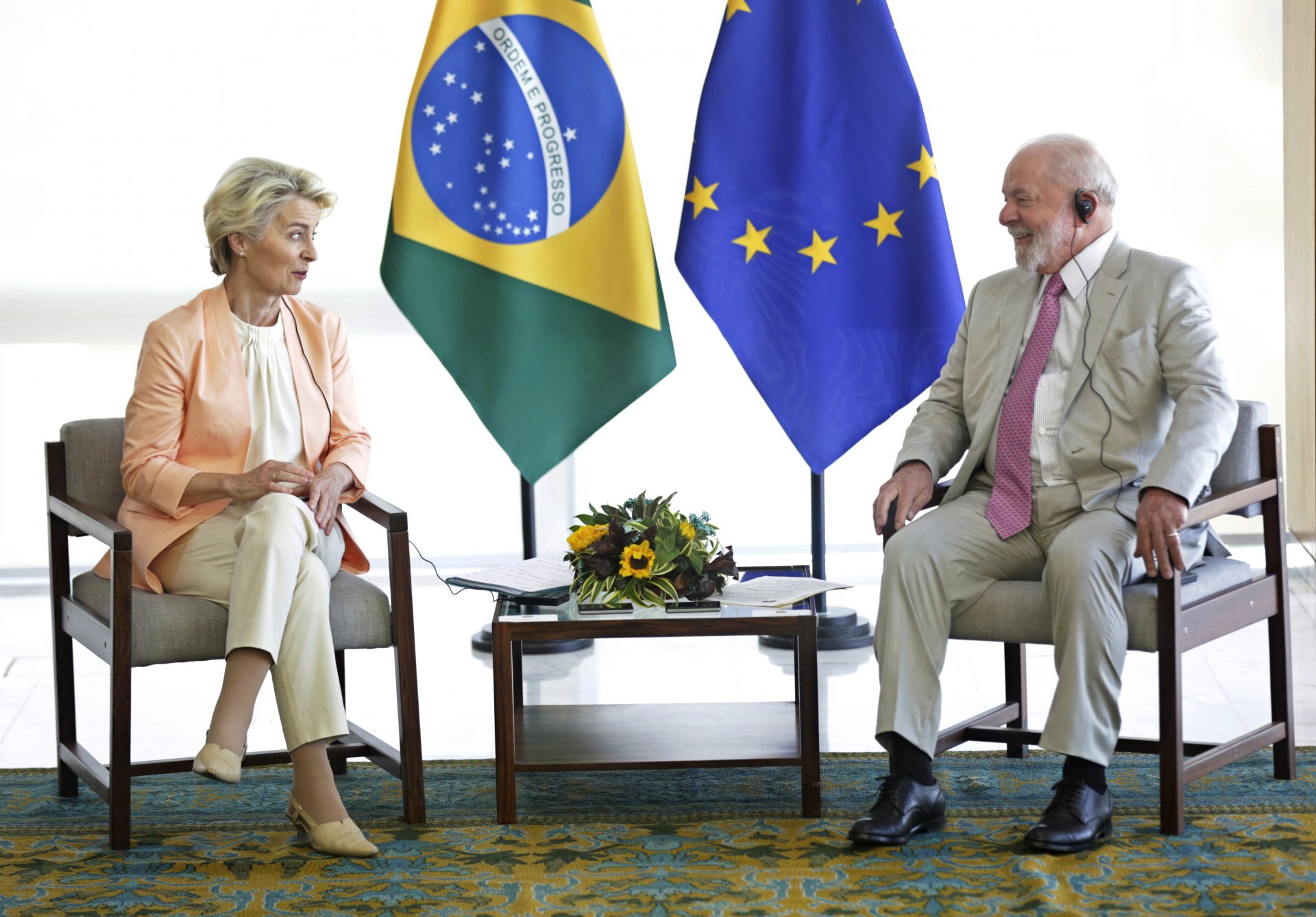 Урсула фон дер Лайен гостува на президента на Бразилия Луиз Инасио Лула да Силва, 12 юни