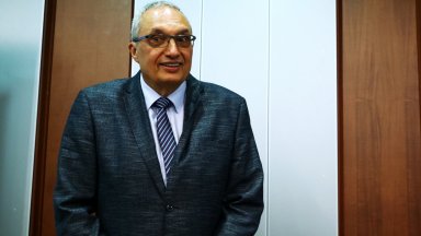 Иван Костов публикува анализ за "скритите мотиви на президента"