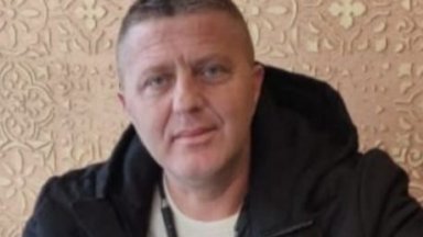 Мъжът разказа че е бил съборен на земята и ритан