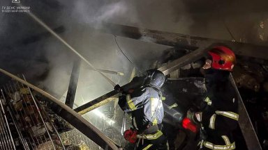 По първоначална информация срещу града са изстреляни най малко четири ракети