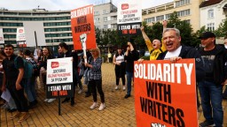 Сценаристите на протест: Спазвайте европейските директиви! 