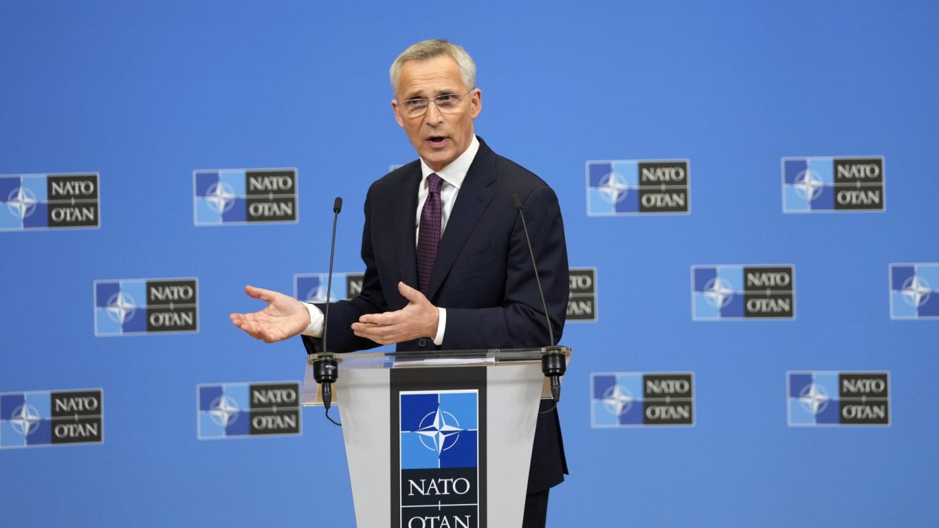 Столтенберг: НАТО ще създаде нова структура с 300 000 войници в повишена готовност