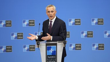 НАТО предвижда страните от алианса да придобият 155 милиметрови снаряди