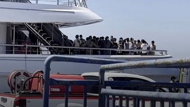 Гръцката брегова охрана засега е извадила 79 тела и е