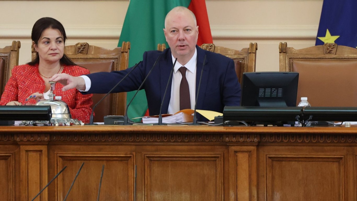 Желязков: Това НС  за малко над 6 месеца направи повече от парламентите от 44-тия до 49-тия