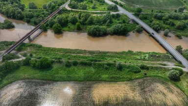 Той добави че през вчерашния ден регулярно са били източени
