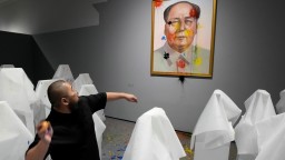 Въпреки натиска изложба на художника дисидент Бадиукао беше открита в Полша