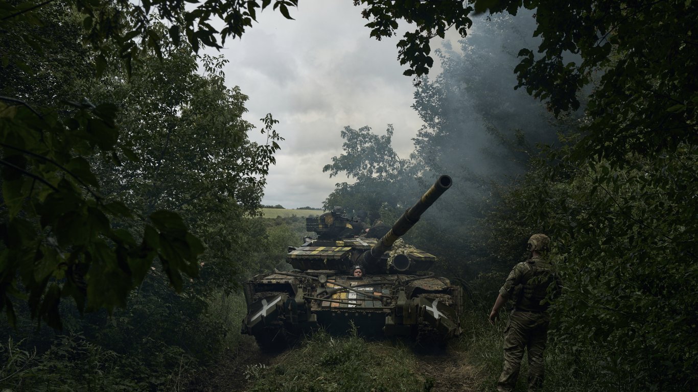 Русия съобщава за ранени цивилни при украински обстрел на Белгородска област