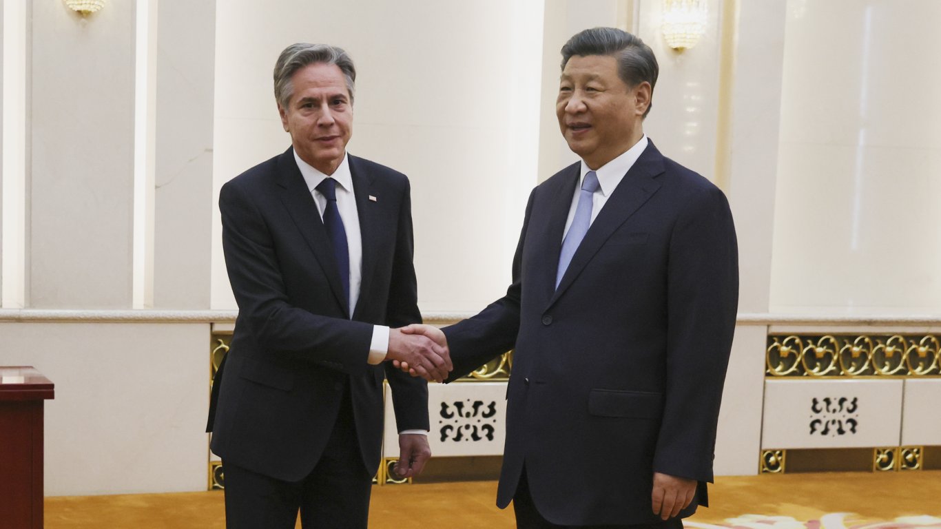 След историческа среща: Блинкън и Си Цзинпин се споразумяха по конкретни въпроси