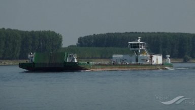 Български кораб предизвика петролен разлив в Дунав край Нови Сад