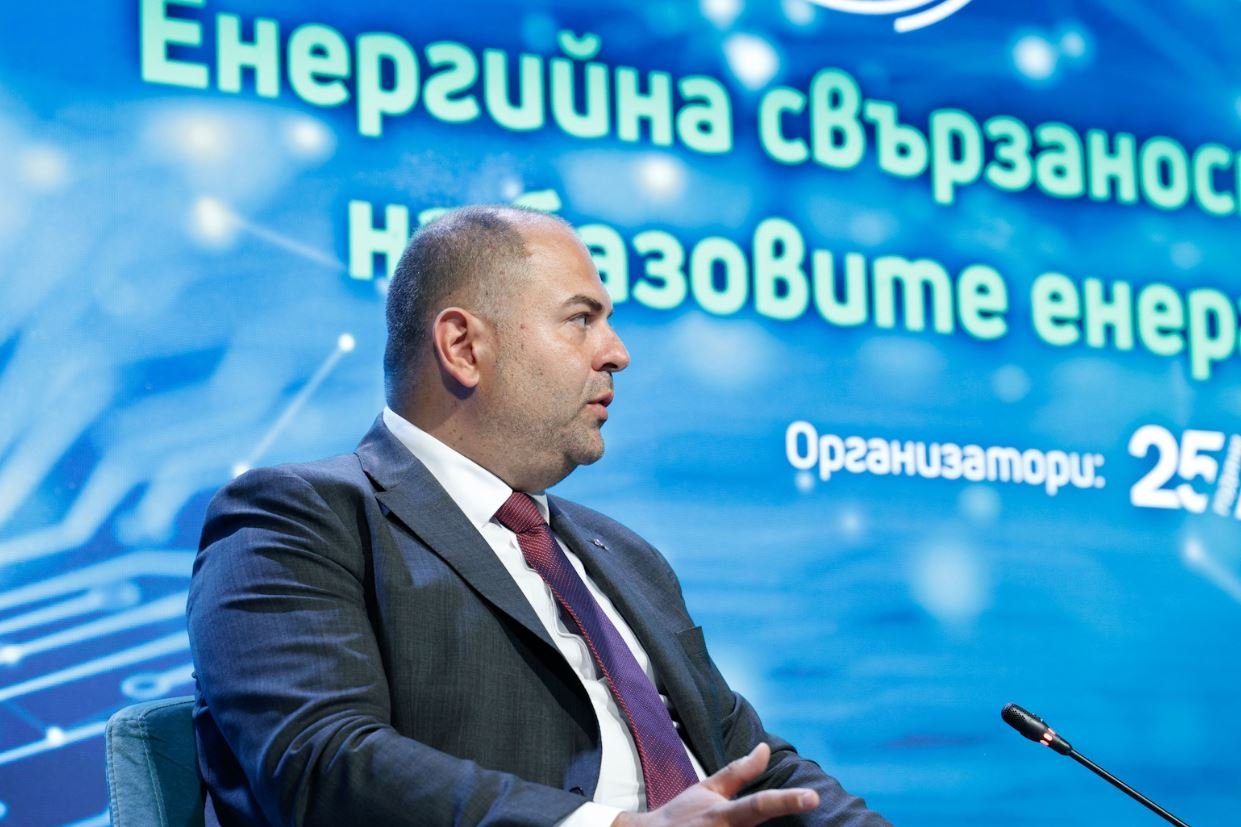  главният изпълнителен директор на Американската търговска камара в България Иван Михайлов