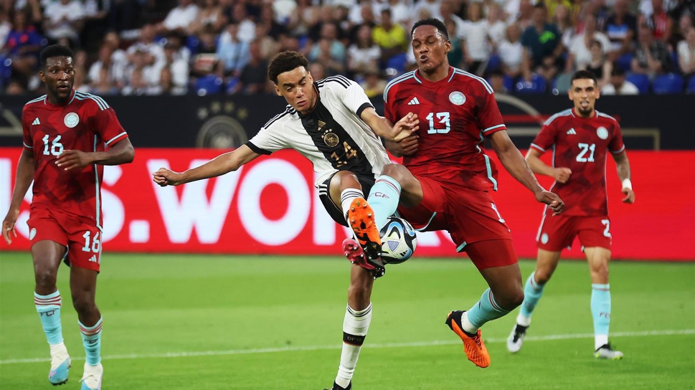Германия с трета загуба от 4 мача, Колумбия ликува в Гелзенкирхен
