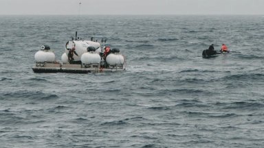 Пилотът и четиримата пътници са на борда и наличният кислород